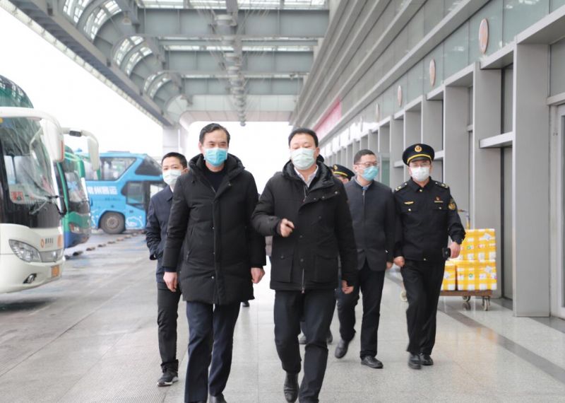 局領(lǐng)導(dǎo)至常州汽車(chē)站開(kāi)展節(jié)前一線服務(wù)窗口走訪和安全、防疫督查